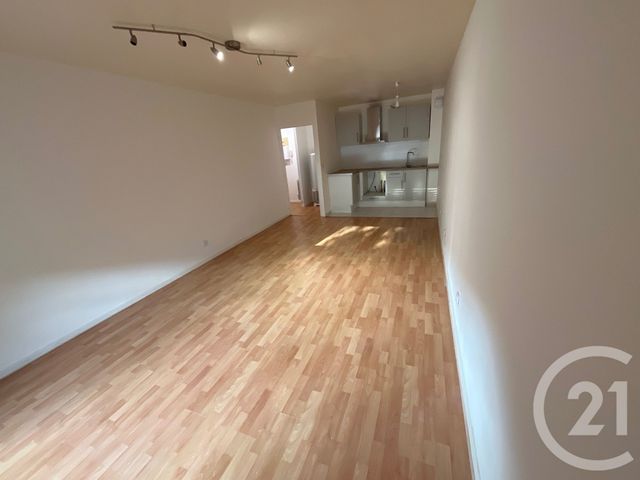 Appartement F2 à louer - 2 pièces - 44.46 m2 - MASSY - 91 - ILE-DE-FRANCE - Century 21 Etude Ronsard