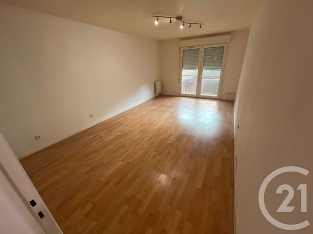 Appartement F2 à louer - 2 pièces - 44.46 m2 - MASSY - 91 - ILE-DE-FRANCE - Century 21 Etude Ronsard
