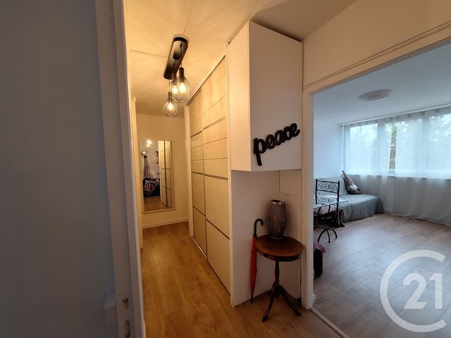 Appartement Chambre à louer - 1 pièce - 10.96 m2 - MASSY - 91 - ILE-DE-FRANCE - Century 21 Etude Ronsard