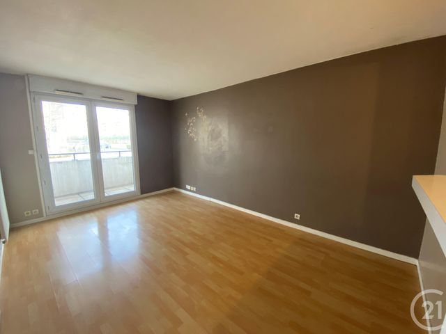 Afficher la photo en grand Appartement F2 à vendre - 2 pièces - 36.95 m2 - MASSY - 91 - ILE-DE-FRANCE - Century 21 Etude Ronsard