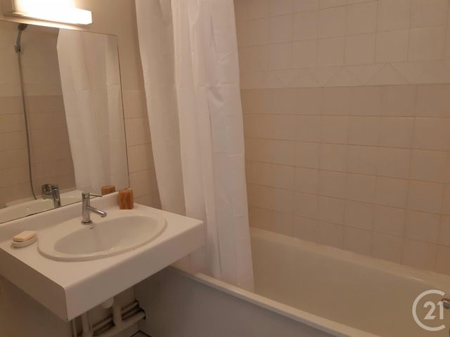 Studio à louer - 1 pièce - 31.0 m2 - MASSY - 91 - ILE-DE-FRANCE - Century 21 Etude Ronsard Studio à louer - 1 pièce - 31.0 m2 - MASSY - 91 - ILE-DE-FRANCE - Century 21 Etude Ronsard
