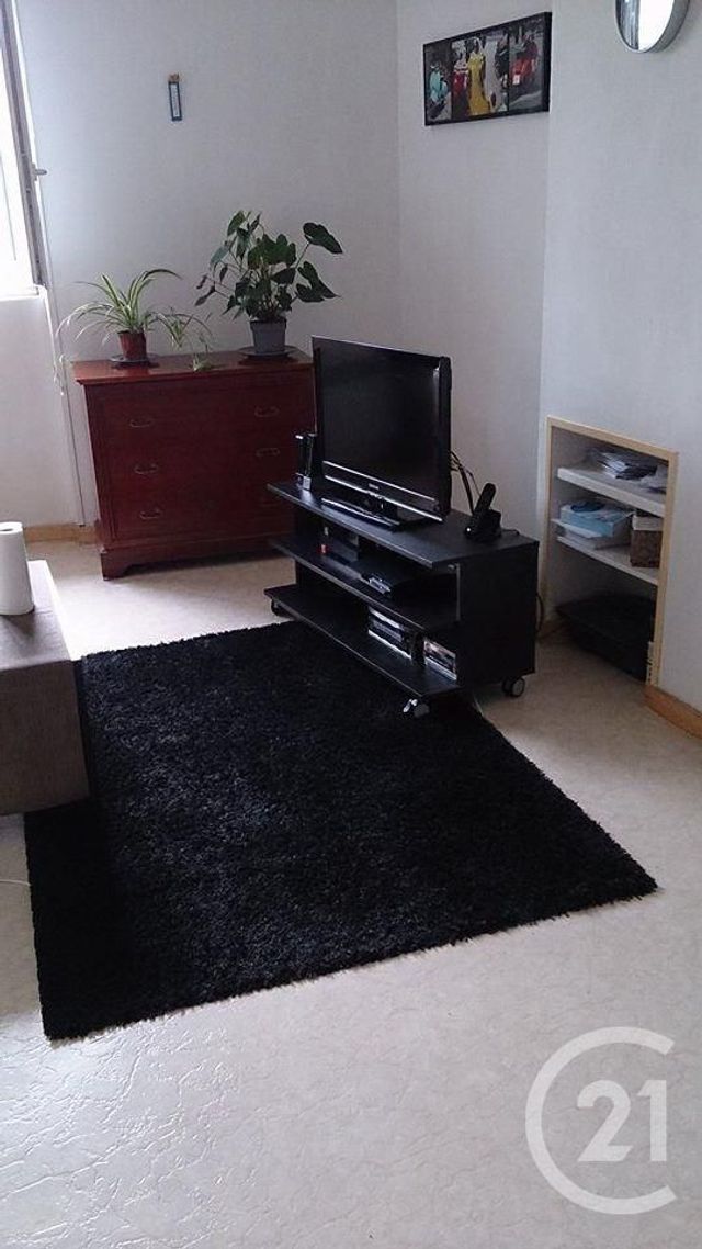 Appartement F1 à louer - 1 pièce - 38.0 m2 - MASSY - 91 - ILE-DE-FRANCE - Century 21 Etude Ronsard Appartement F1 à louer - 1 pièce - 38.0 m2 - MASSY - 91 - ILE-DE-FRANCE - Century 21 Etude Ronsard