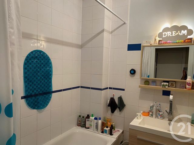 Appartement F5 à louer - 5 pièces - 98.0 m2 - MASSY - 91 - ILE-DE-FRANCE - Century 21 Etude Ronsard Appartement F5 à louer - 5 pièces - 98.0 m2 - MASSY - 91 - ILE-DE-FRANCE - Century 21 Etude Ronsard