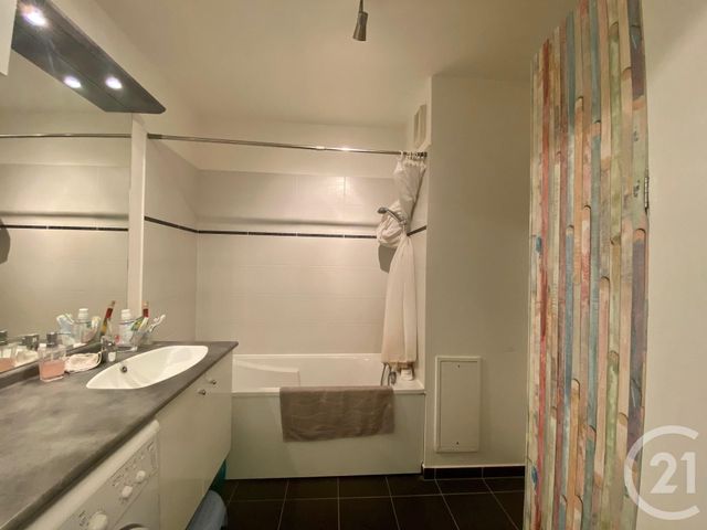 Appartement F5 à vendre - 5 pièces - 86.0 m2 - MASSY - 91 - ILE-DE-FRANCE - Century 21 Etude Ronsard Appartement F5 à vendre - 5 pièces - 86.0 m2 - MASSY - 91 - ILE-DE-FRANCE - Century 21 Etude Ronsard