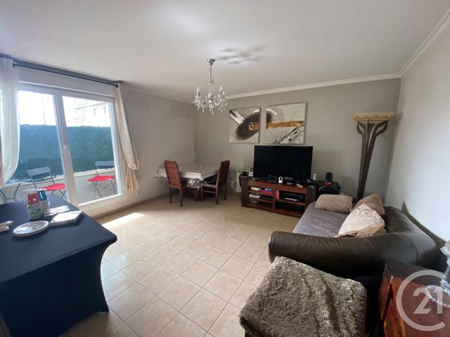 Afficher la photo en grand Appartement F3 à vendre - 3 pièces - 60.0 m2 - MASSY - 91 - ILE-DE-FRANCE - Century 21 Etude Ronsard