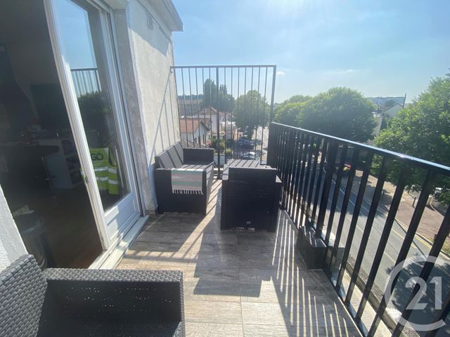 Afficher la photo en grand Appartement F2 à vendre - 2 pièces - 26.0 m2 - MASSY - 91 - ILE-DE-FRANCE - Century 21 Etude Ronsard