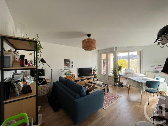 Appartement F2 à louer - 2 pièces - 49.0 m2 - MASSY - 91 - ILE-DE-FRANCE - Century 21 Etude Ronsard