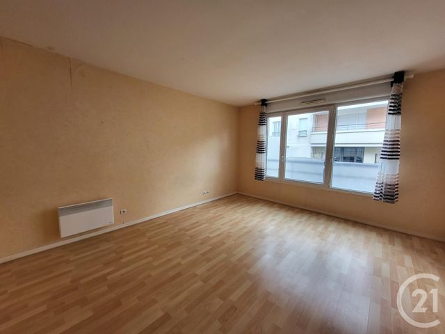 Appartement F2 à vendre - 2 pièces - 40.94 m2 - MASSY - 91 - ILE-DE-FRANCE - Century 21 Etude Ronsard