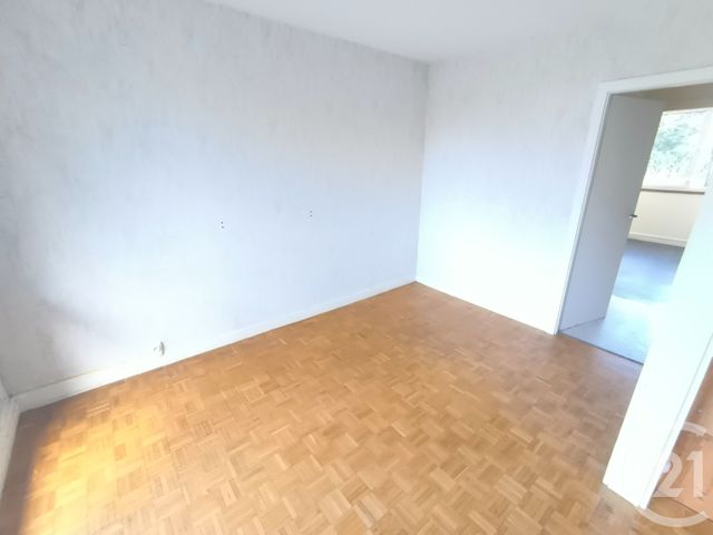 Appartement F3 à vendre - 3 pièces - 54.25 m2 - MASSY - 91 - ILE-DE-FRANCE - Century 21 Etude Ronsard