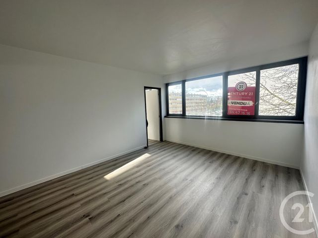 Appartement F4 à vendre - 4 pièces - 61.0 m2 - MASSY - 91 - ILE-DE-FRANCE - Century 21 Etude Ronsard