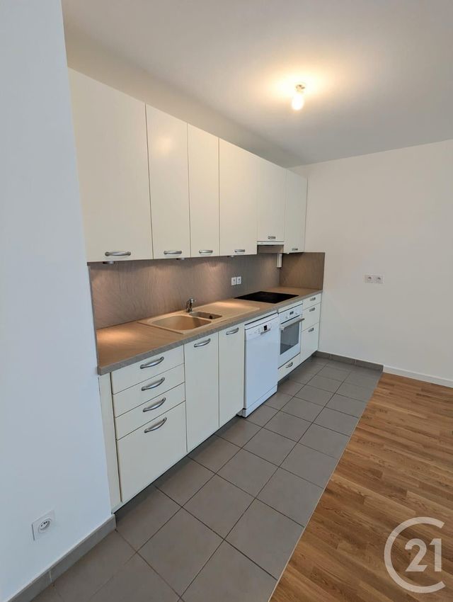 Appartement F3 à louer - 3 pièces - 60.12 m2 - MASSY - 91 - ILE-DE-FRANCE - Century 21 Etude Ronsard