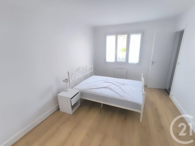 Appartement F3 à louer - 3 pièces - 73.79 m2 - MASSY - 91 - ILE-DE-FRANCE - Century 21 Etude Ronsard