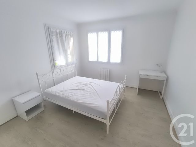 Appartement F3 à louer - 3 pièces - 73.79 m2 - MASSY - 91 - ILE-DE-FRANCE - Century 21 Etude Ronsard