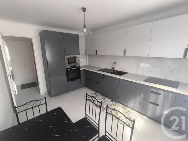 Appartement F3 à louer - 3 pièces - 73.79 m2 - MASSY - 91 - ILE-DE-FRANCE - Century 21 Etude Ronsard