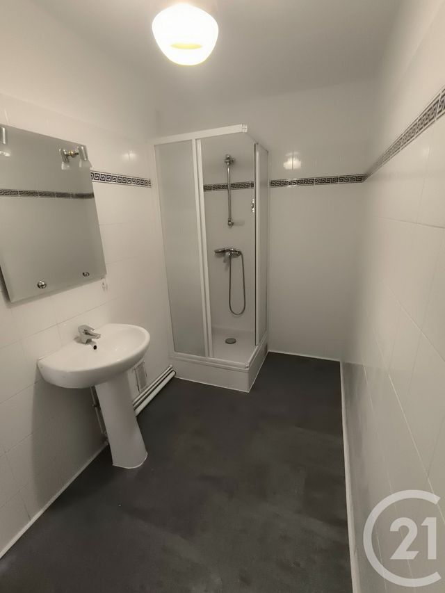 Appartement F3 à vendre - 3 pièces - 67.11 m2 - MASSY - 91 - ILE-DE-FRANCE - Century 21 Etude Ronsard