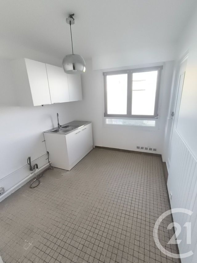 Appartement F3 à vendre - 3 pièces - 67.11 m2 - MASSY - 91 - ILE-DE-FRANCE - Century 21 Etude Ronsard