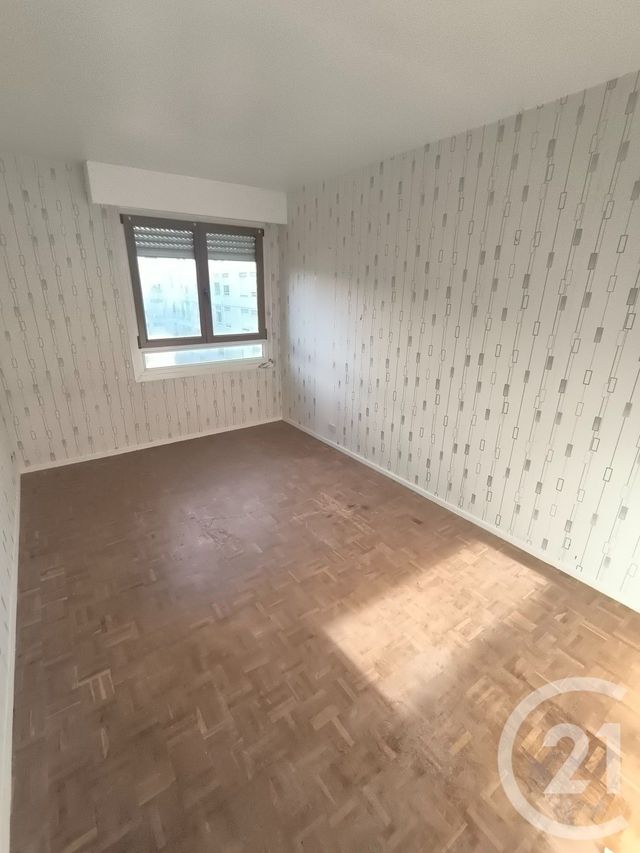 Appartement F3 à vendre - 3 pièces - 67.11 m2 - MASSY - 91 - ILE-DE-FRANCE - Century 21 Etude Ronsard