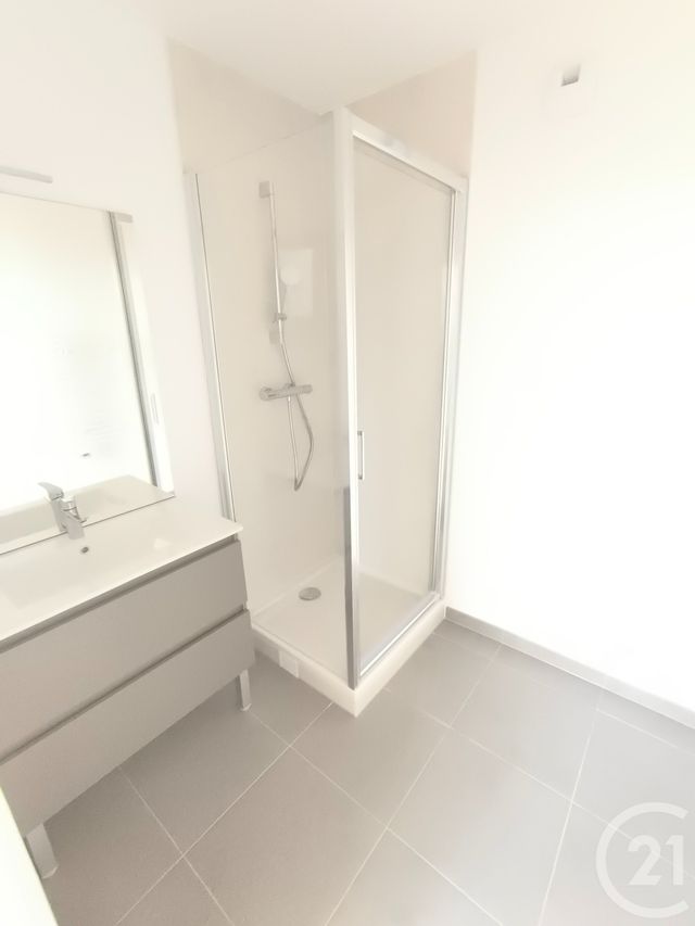 Appartement F5 à vendre - 5 pièces - 107.71 m2 - MASSY - 91 - ILE-DE-FRANCE - Century 21 Etude Ronsard