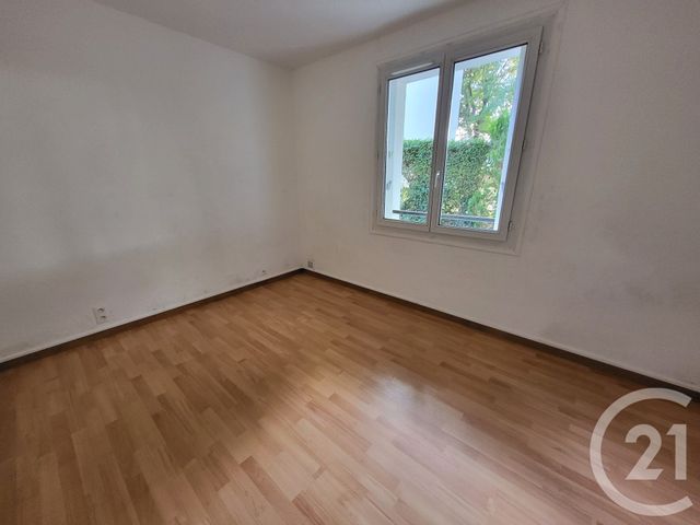 Afficher la photo en grand Appartement F3 à vendre - 3 pièces - 62.28 m2 - MASSY - 91 - ILE-DE-FRANCE - Century 21 Etude Ronsard