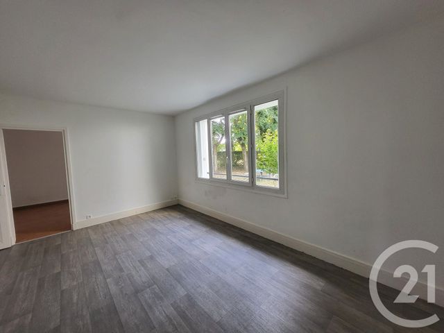 Afficher la photo en grand Appartement F3 à vendre - 3 pièces - 62.28 m2 - MASSY - 91 - ILE-DE-FRANCE - Century 21 Etude Ronsard