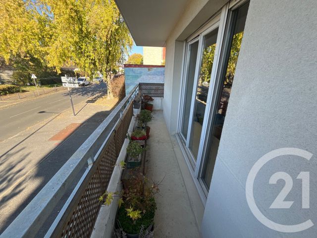 Afficher la photo en grand Appartement F2 à louer - 2 pièces - 38.6 m2 - MASSY - 91 - ILE-DE-FRANCE - Century 21 Etude Ronsard