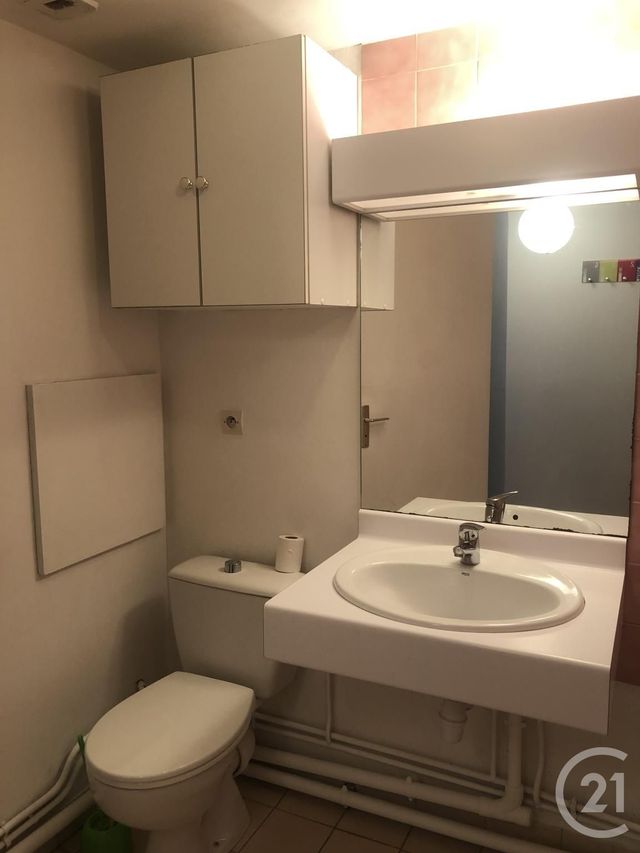 Appartement F1 à louer - 1 pièce - 30.0 m2 - MASSY - 91 - ILE-DE-FRANCE - Century 21 Etude Ronsard