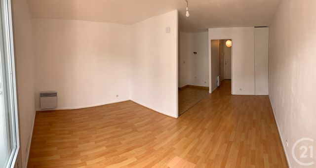 Appartement F1 à louer - 1 pièce - 30.0 m2 - MASSY - 91 - ILE-DE-FRANCE - Century 21 Etude Ronsard