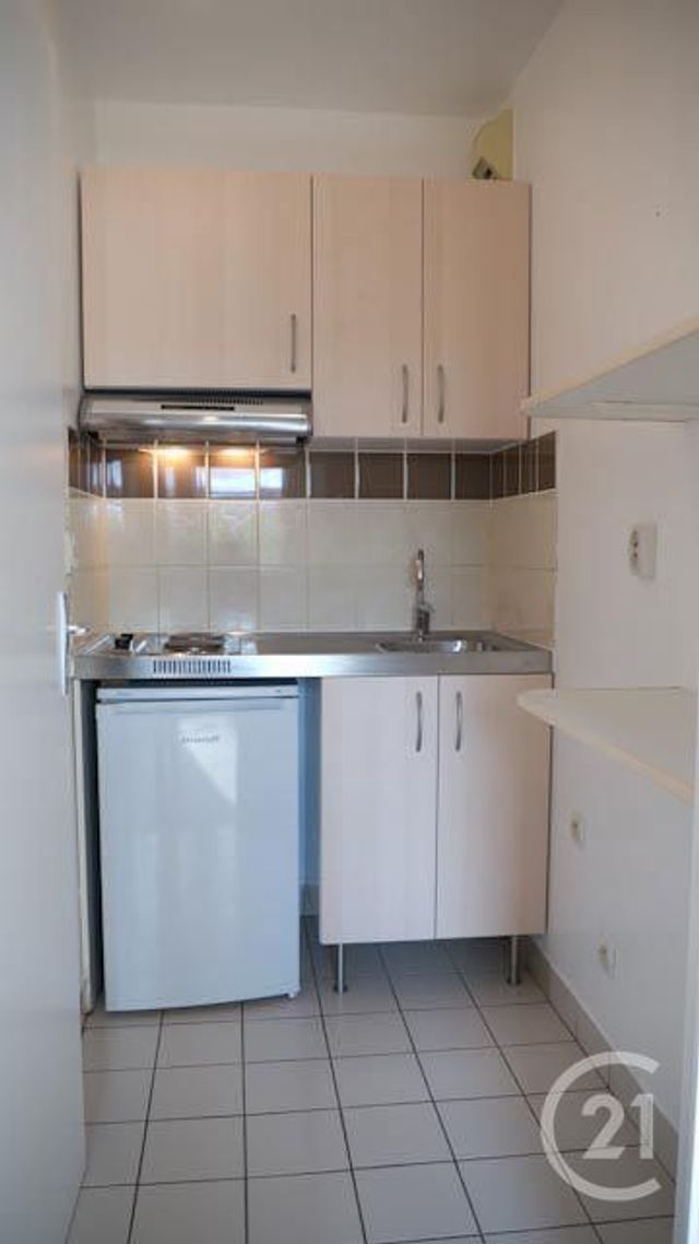 Appartement F1 à louer - 1 pièce - 30.17 m2 - MASSY - 91 - ILE-DE-FRANCE - Century 21 Etude Ronsard