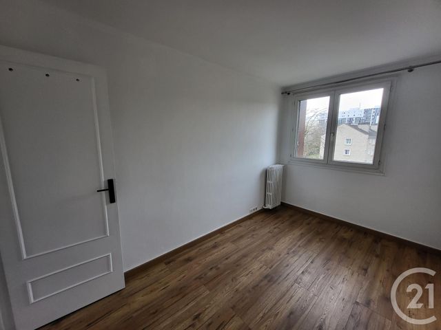 Appartement F3 à louer - 3 pièces - 52.62 m2 - MASSY - 91 - ILE-DE-FRANCE - Century 21 Etude Ronsard