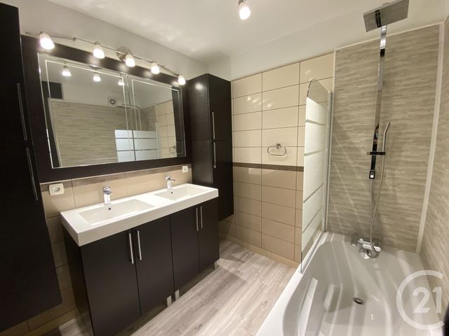 Appartement F4 à louer - 4 pièces - 82.0 m2 - MASSY - 91 - ILE-DE-FRANCE - Century 21 Etude Ronsard