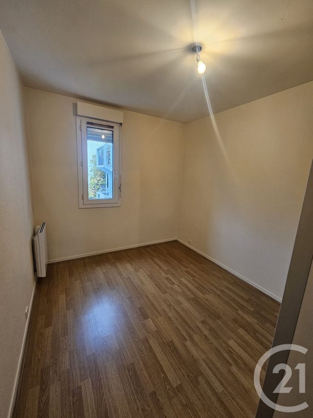 Appartement F4 à louer - 4 pièces - 79.57 m2 - ISSY LES MOULINEAUX - 92 - ILE-DE-FRANCE - Century 21 Etude Ronsard