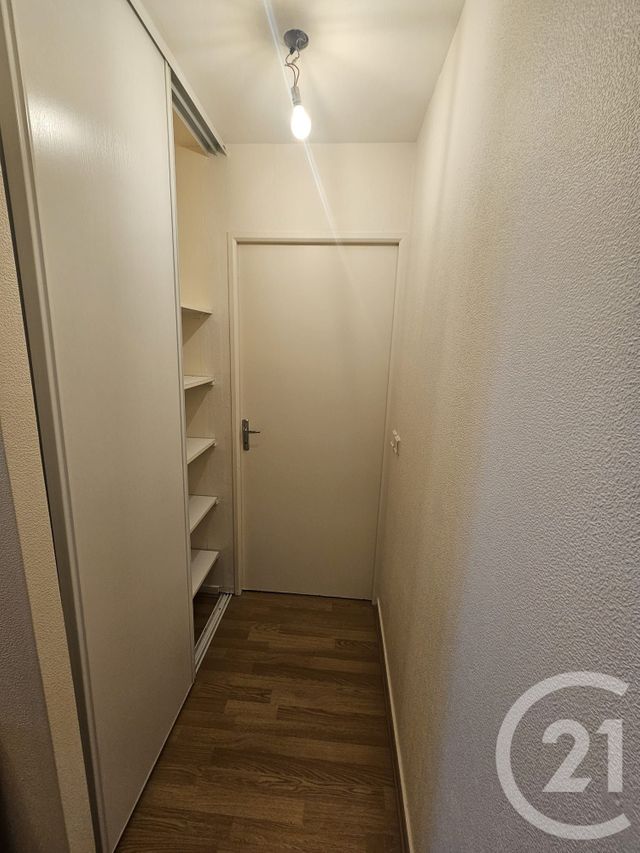 Appartement F4 à louer - 4 pièces - 79.57 m2 - ISSY LES MOULINEAUX - 92 - ILE-DE-FRANCE - Century 21 Etude Ronsard