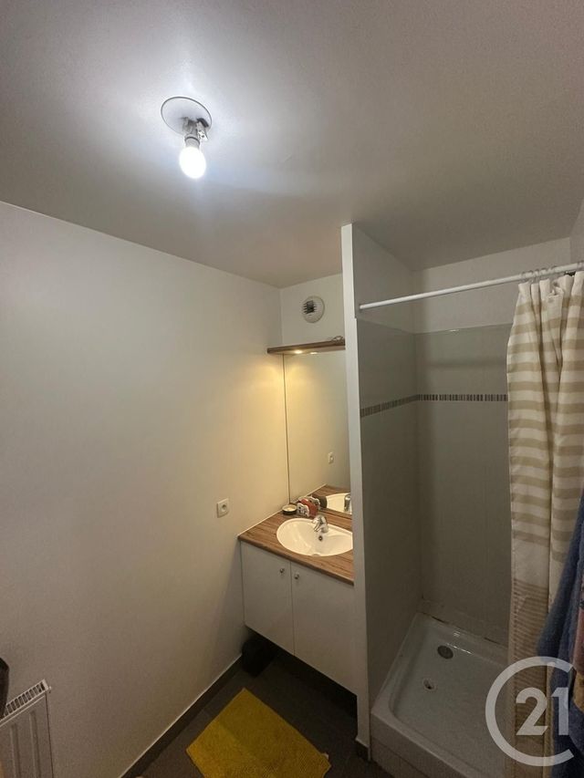 Appartement F3 à louer - 3 pièces - 58.76 m2 - MASSY - 91 - ILE-DE-FRANCE - Century 21 Etude Ronsard