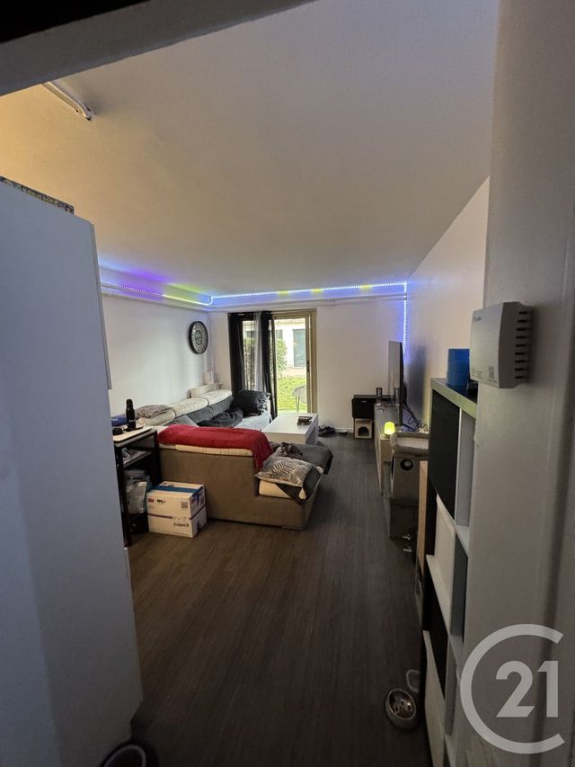 Appartement Studio à louer - 1 pièce - 24.0 m2 - LE PLESSIS ROBINSON - 92 - ILE-DE-FRANCE - Century 21 Etude Ronsard