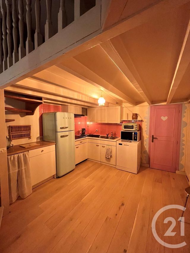 Appartement Atelier d'artiste à louer - 2 pièces - 30.03 m2 - PARIS - 75010 - ILE-DE-FRANCE - Century 21 Etude Ronsard