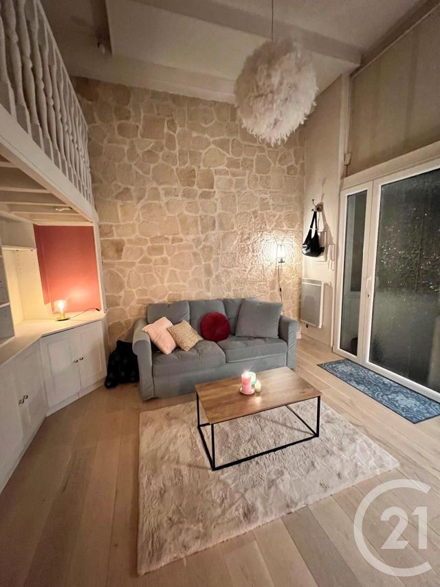Appartement Atelier d'artiste à louer - 2 pièces - 30.03 m2 - PARIS - 75010 - ILE-DE-FRANCE - Century 21 Etude Ronsard