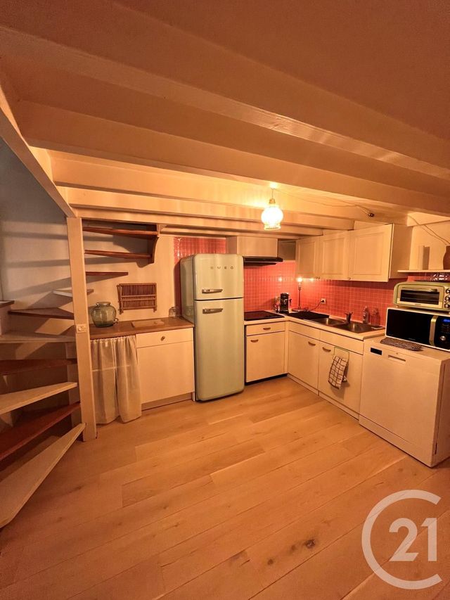 Appartement Atelier d'artiste à louer - 2 pièces - 30.03 m2 - PARIS - 75010 - ILE-DE-FRANCE - Century 21 Etude Ronsard