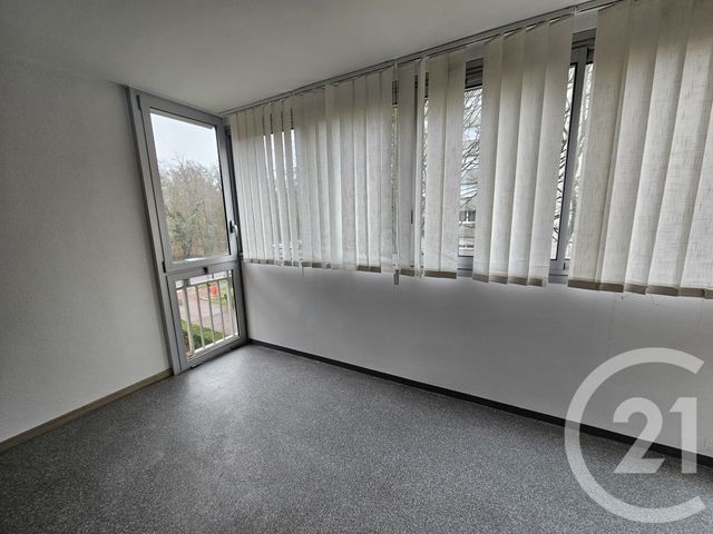 Appartement F3 à louer - 3 pièces - 74.23 m2 - VELIZY VILLACOUBLAY - 78 - ILE-DE-FRANCE - Century 21 Etude Ronsard