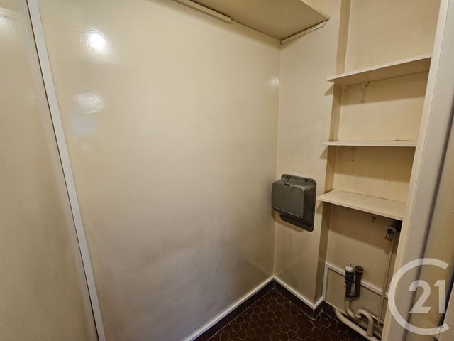 Appartement F3 à louer - 3 pièces - 74.23 m2 - VELIZY VILLACOUBLAY - 78 - ILE-DE-FRANCE - Century 21 Etude Ronsard