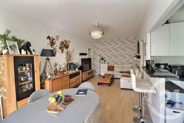 Appartement F4 à vendre - 4 pièces - 79.55 m2 - MASSY - 91 - ILE-DE-FRANCE - Century 21 Etude Ronsard