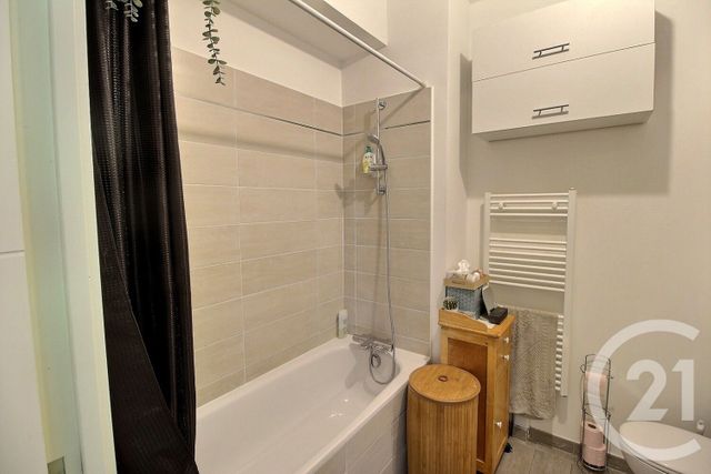 Appartement F4 à vendre - 4 pièces - 79.55 m2 - MASSY - 91 - ILE-DE-FRANCE - Century 21 Etude Ronsard