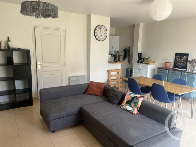 Appartement F3 à vendre - 3 pièces - 59.12 m2 - MASSY - 91 - ILE-DE-FRANCE - Century 21 Etude Ronsard