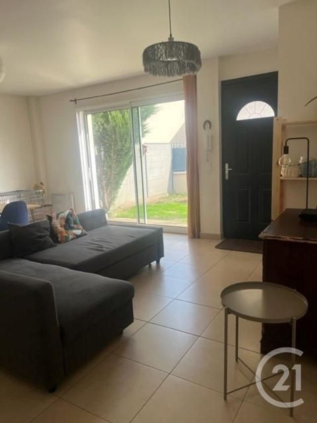 Appartement F3 à vendre - 3 pièces - 59.12 m2 - MASSY - 91 - ILE-DE-FRANCE - Century 21 Etude Ronsard