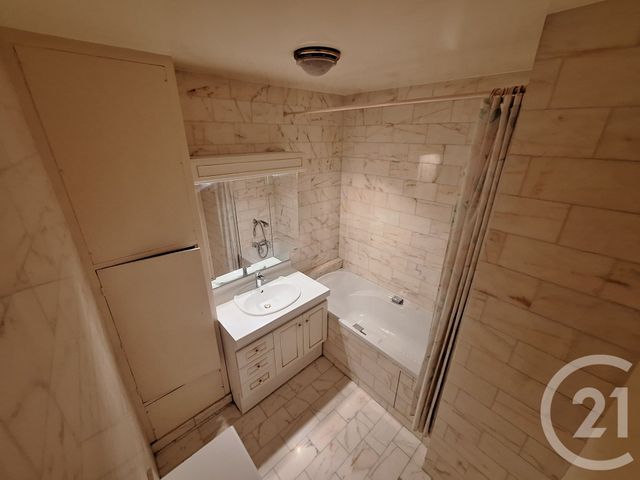 Appartement F4 à vendre - 4 pièces - 74.42 m2 - MASSY - 91 - ILE-DE-FRANCE - Century 21 Etude Ronsard