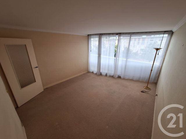 Appartement F4 à vendre - 4 pièces - 74.42 m2 - MASSY - 91 - ILE-DE-FRANCE - Century 21 Etude Ronsard