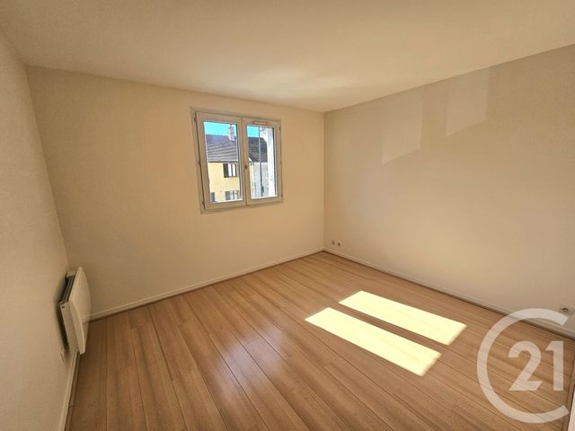Appartement F2 à louer - 2 pièces - 46.04 m2 - MASSY - 91 - ILE-DE-FRANCE - Century 21 Etude Ronsard
