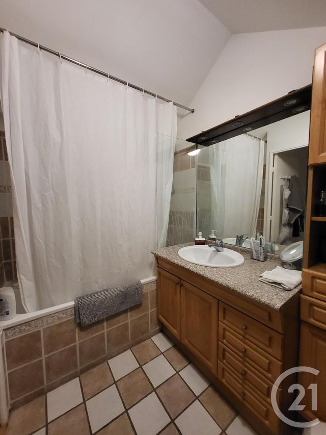 Appartement F3 à louer - 3 pièces - 70.0 m2 - MASSY - 91 - ILE-DE-FRANCE - Century 21 Etude Ronsard