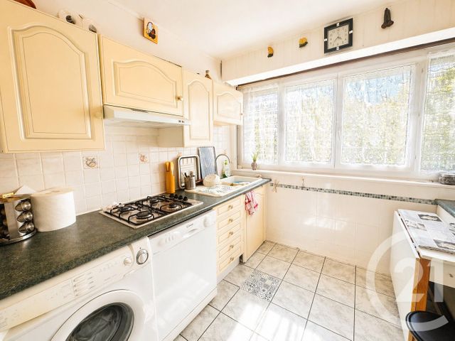 Appartement F4 à vendre - 4 pièces - 61.0 m2 - MASSY - 91 - ILE-DE-FRANCE - Century 21 Etude Ronsard