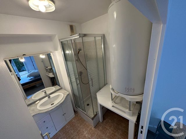 Appartement F2 à louer - 2 pièces - 41.34 m2 - MASSY - 91 - ILE-DE-FRANCE - Century 21 Etude Ronsard