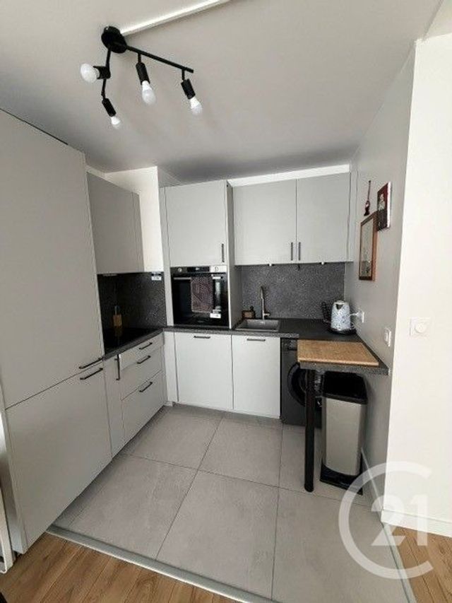 Appartement F2 à louer - 2 pièces - 37.47 m2 - MASSY - 91 - ILE-DE-FRANCE - Century 21 Etude Ronsard